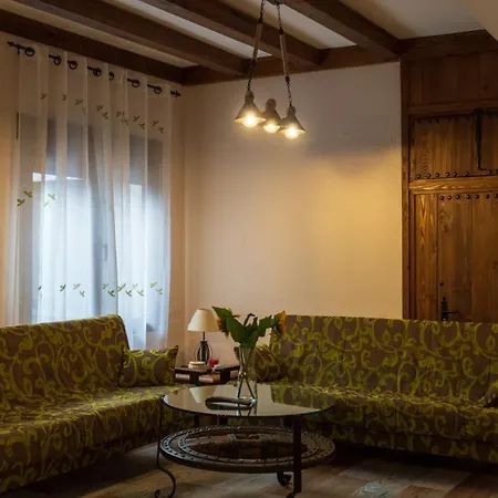 La Cerecera Country house